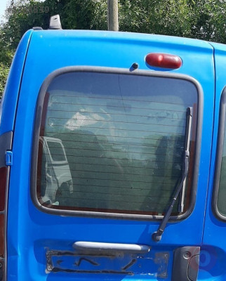 2002 model renault kangoo express 1.9 çıkma sol bagaj camı
