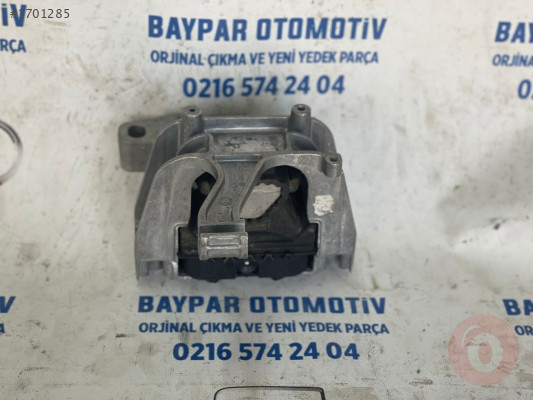 5Q0199262 GOLF JETTA LEON OCTAVİA A3 MOTOR KULAĞI SAĞ ÇIKMA