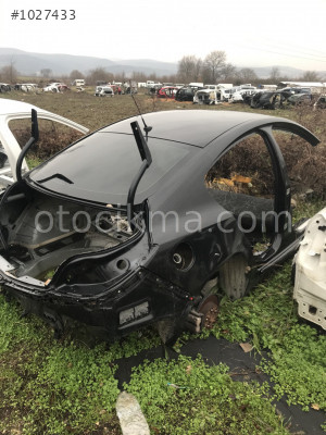 OPEL İNSİGNİA SAĞ ARKA KESME ÇAMURLUK ÇIKMA PARÇA