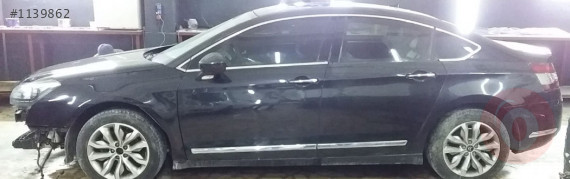 Citreon c5 ön çamurluk sol