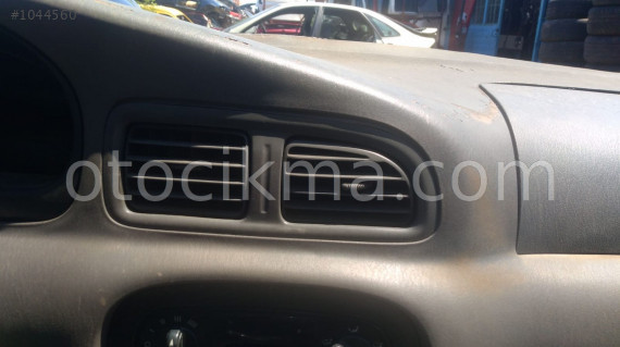 kia clarus çıkma orta menfezler