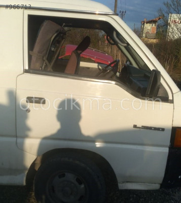 1996 model mitsubishi l300 çıkma sağ ön kapı