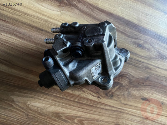 BMW N47 F30 F20 F10 F32 F34 ÇIKMA ORJİNAL MAZOT POMPASI