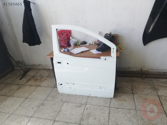 Ford courier sağ ön kapı çıkma orjinal