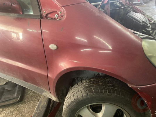 MERCEDES A160 SAĞ ÖN ÇAMURLUK 1250 TL