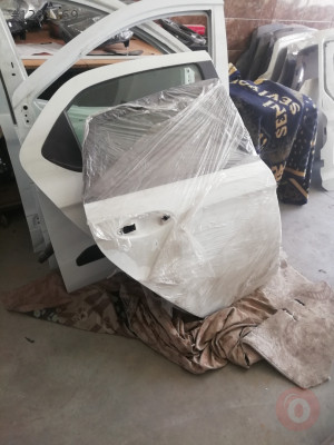 Ford fiesta çıkma sağ arka kapı hatasız