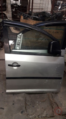 CADDY SAĞ ÖN KAPI  SAĞ AYNA VE TÜM ÇKMA ORJİNAL PARÇALAR