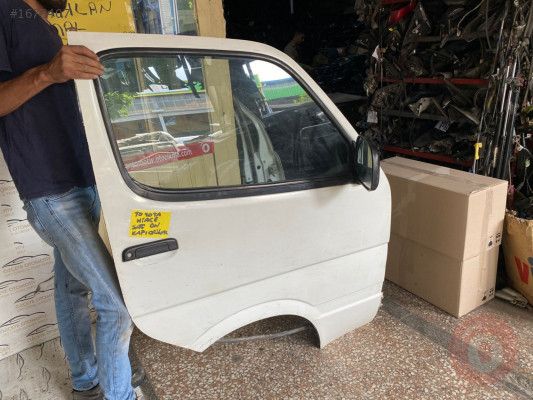 TOYOTA HİACE SAĞ ÖN KAPI DÖŞEMESİ ORJİNAL ÇIKMA TEMİZ ÜRÜN