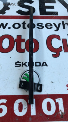 1K6839408E vw jetta 2009 sağ ön kapı cam kızağı