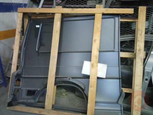 VOLKSWAGEN T4 SOL ARKA ÇAMURLUK SIFIR