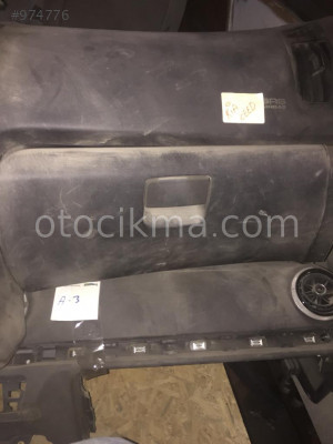 Kia Ceed Torpido Kapağı hatasız orjinal çıkma