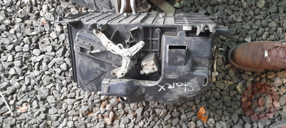 HYUNDAİ STAREX KALORİFER KAZANI.OTO ÇIKMA