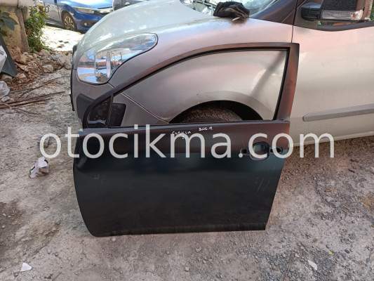06-12 TOYOTA COROLLA SOL ÖN KAPİ SIFIR OTOBEKİR