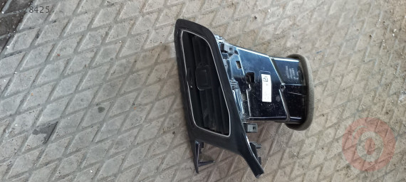2GA819703 -VW T-roc Sol Üfleme Izgarası Orjinal Çıkma