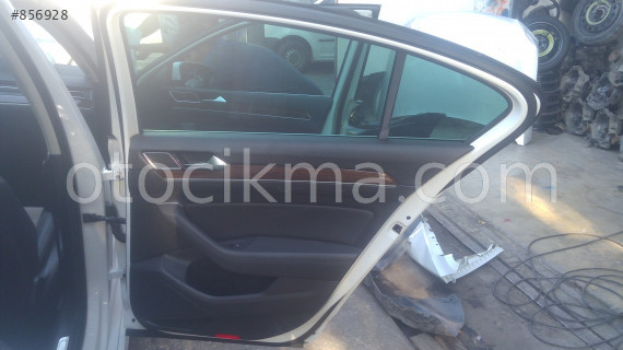 VOLKSWAGEN PASSAT ÇIKMA KAPI DÖŞEMELERİ