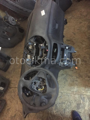 Ford Courier Torpido hatasız orjinal çıkma