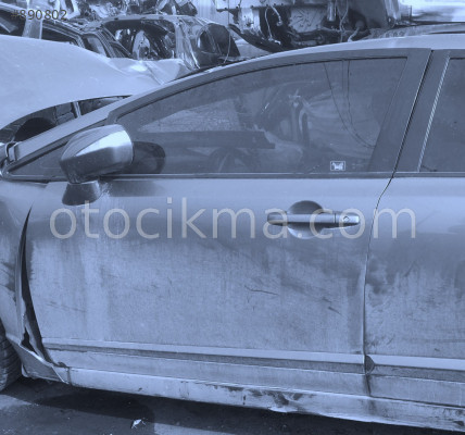 2011 HONDA CİVİC ÇIKMA SOL ÖN KAPI.