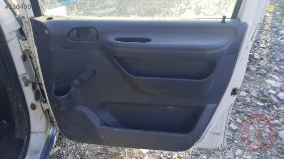 2000 model fiat scudo 1.9d sökme sağ ön kapı döşemesi