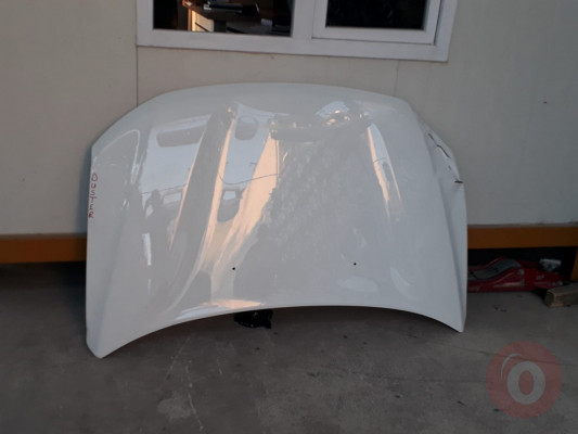 Dacia dastır motor kaputu sag yandan hasarlı beyaz renk