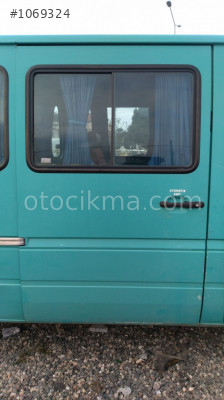 mercedes sprinter çıkma sağ sürgülü kapı