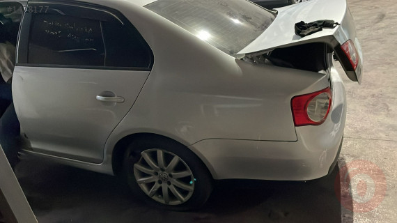 2008 VOLKSWAGEN JETTA SAĞ SOL ARKA ÇAMURLUK ÇIKMA