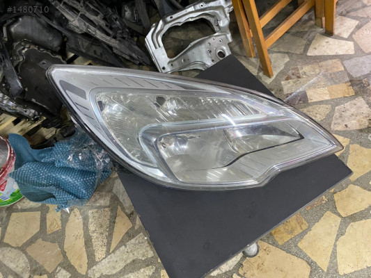 OPEL MERİVA B ORJİNAL SÖKME SAĞ FAR