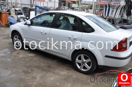 FORD FOCUS SEDAN ARKA ÇAMURLUK HAKAN OTO ÇIKMA DAN