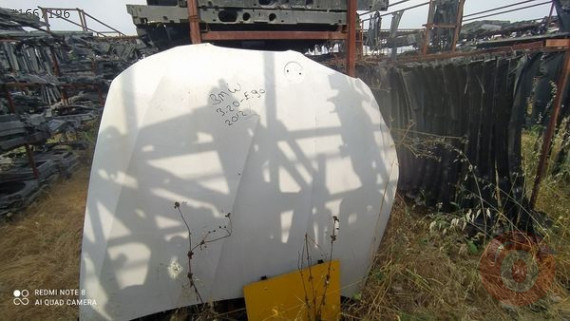 BMW 3.20   E.90 kasa 2012 model on motor kaputu çıkma