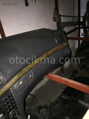 Mercedes W211 Torpido Kapağı hatasız orjinal çıkma