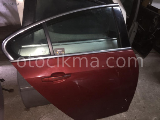OPEL İNSİGNİA KAPI SAĞ ARKA KAPI