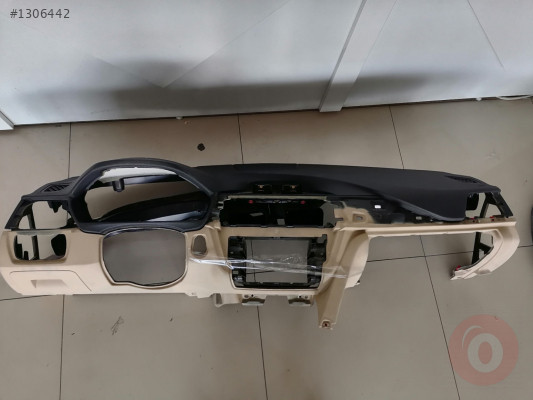 BMW F30 BOŞ GÖĞÜS