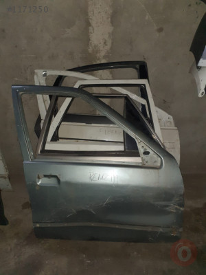 RENAULT 19 ÇIKMA SAĞ ÖN KAPI