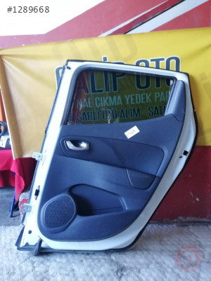 Renault Clio Sağ Arka Kapı camı Hatasız Orjinal Çıkma