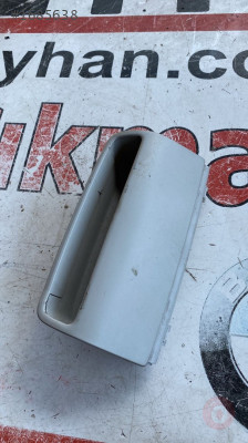 1K0868837D volkswagen golf 5 jetta ön tavan eşya gözü