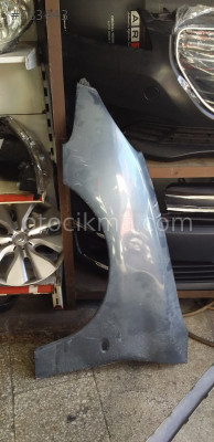 Peugeot  206 ön çamurluk