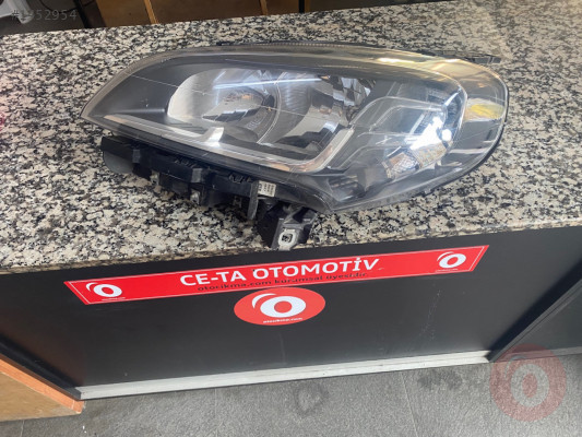 FİAT DOBLO 4 SOL ÖN FAR İÇİ SİYAH ÇIKMA ORJİNAL