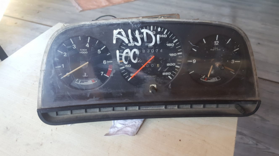 Audi 100 km saati