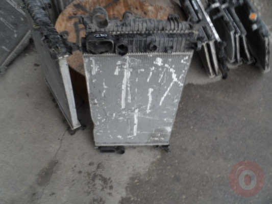 220 S SERİSİ SU RADYATÖRÜ MERCEDES ORJİNAL ÇIKMA PARÇA