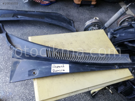 Hyundai Accent Admira Ön Cam Izgarası hatasız orjinal çıkma