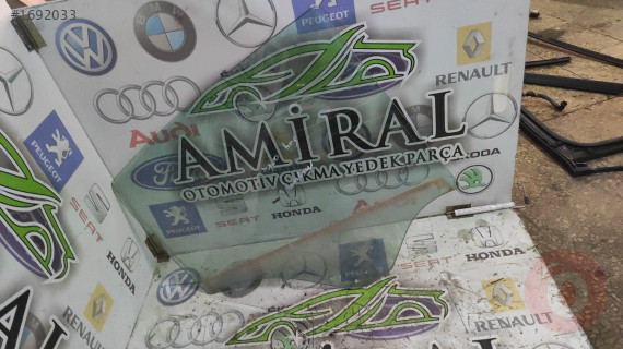2018 MEGAN 4 ARKA SAĞ KAPI CAMI