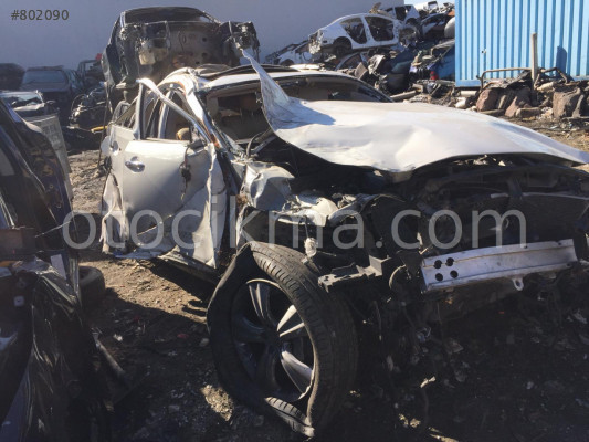 INFINITI FX30D ÇIKMA ÖN PANEL MEVCUTTUR.