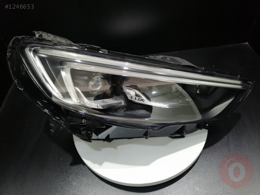 OPEL İNSİGNİA SAĞ FAR