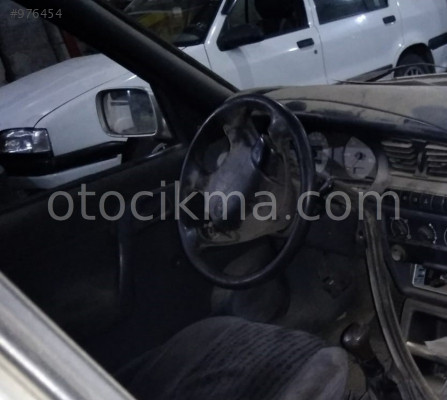 2001 model skoda felicia çıkma direksiyon gövde