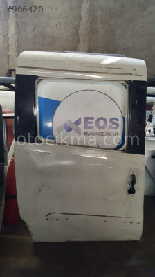 FİAT DOBLO SAG SÜRGÜLÜ KAPI VE YEDEK ÇIKMA PARÇALAR
