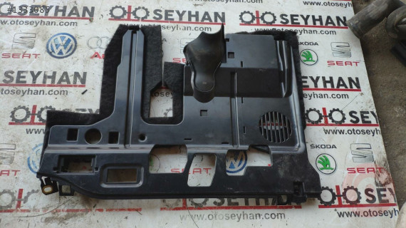 8W2863083B audi a4 2017 direksiyon alt kaplaması