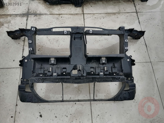 BMW E84 X1 ÖN PANEL