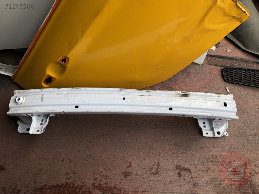 Ford courier ön tampon demiri çıkma orjinal