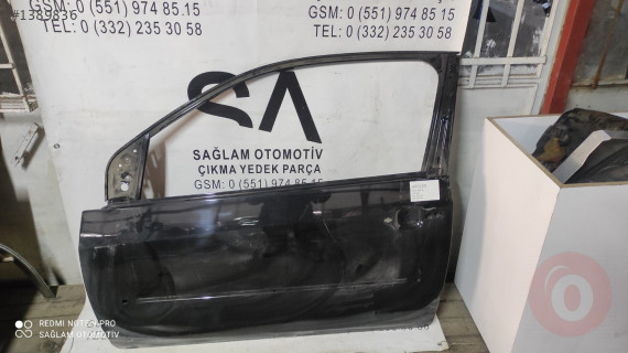 FORD FİESTA ÇIKMA  TEK KAPI SOL ÖN KAPI SİYAH