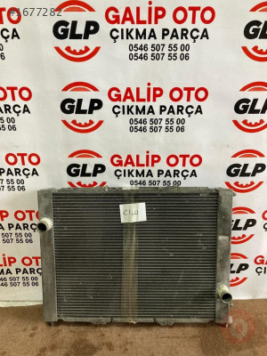Renault Clio Su Radyatörü Hatasız Orjinal Çıkma