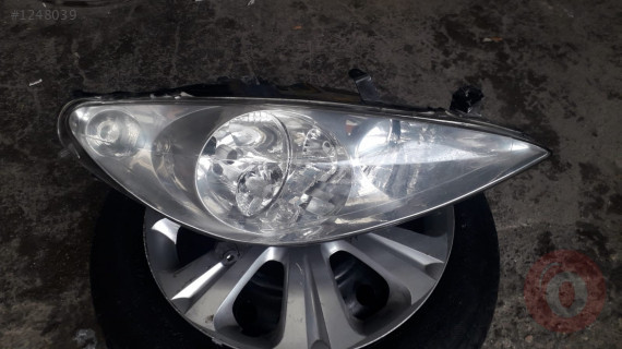 peugeot 307 sağ far çıkma